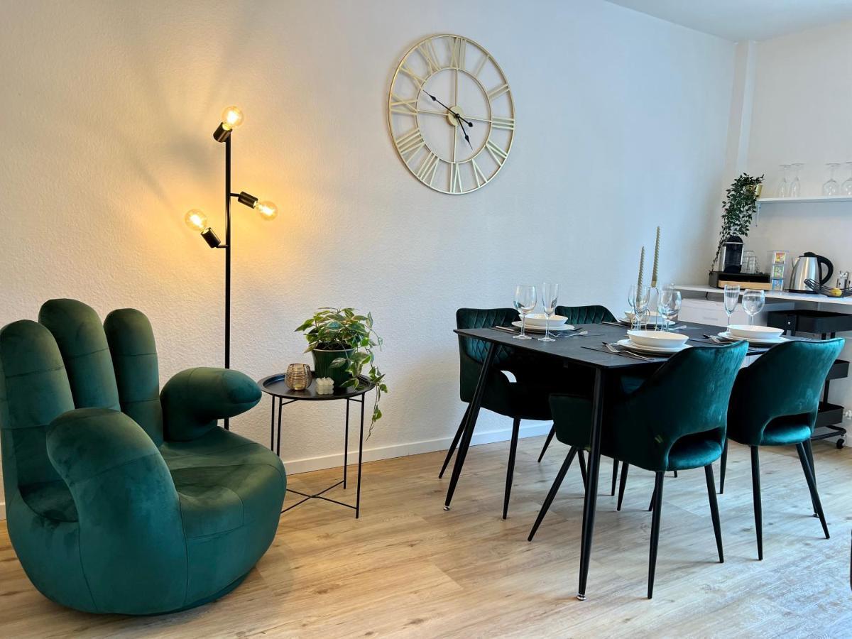 Design Apartment Mit Balkon - Kueche - Netflix Essen Exterior foto