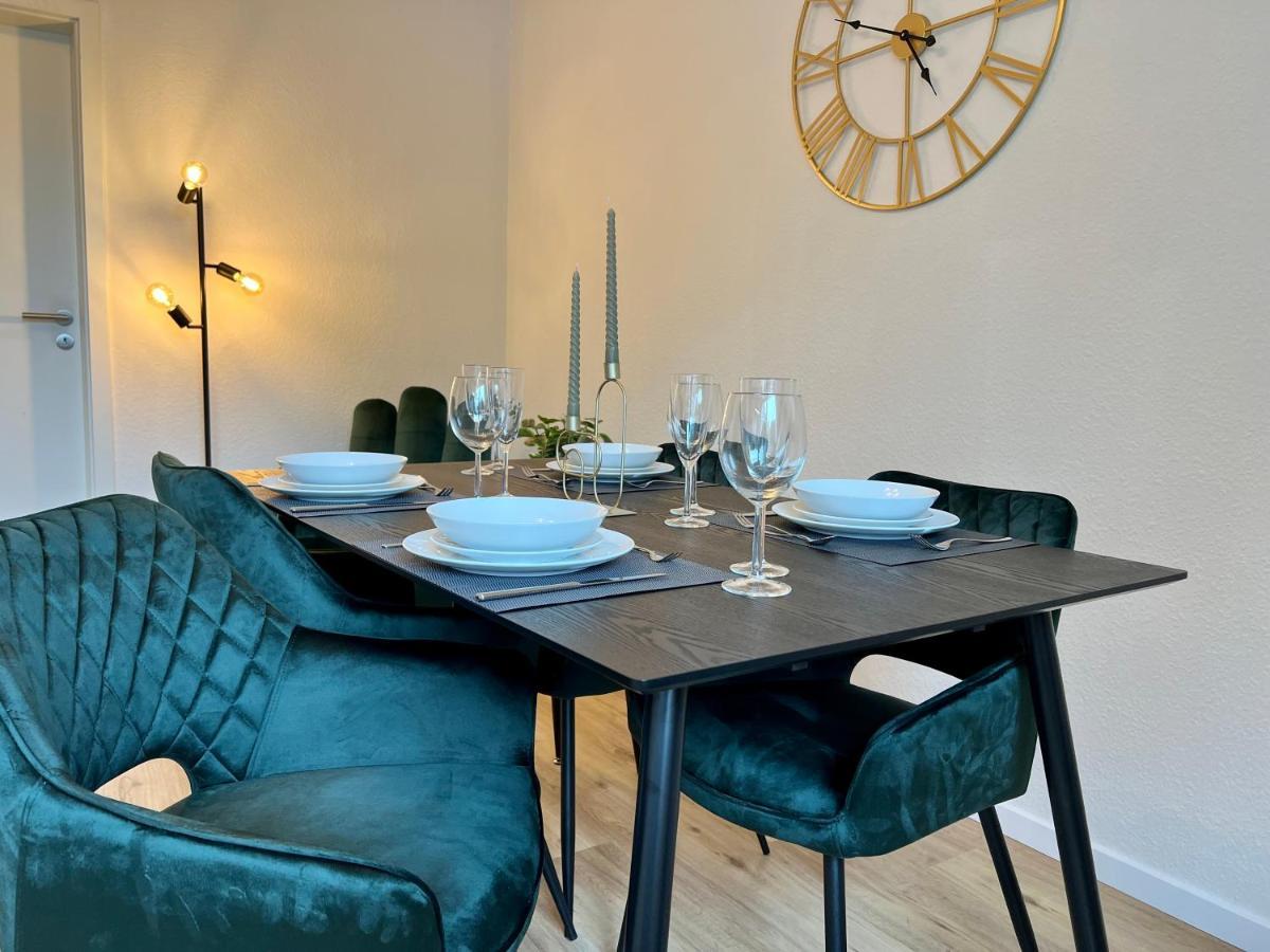 Design Apartment Mit Balkon - Kueche - Netflix Essen Exterior foto