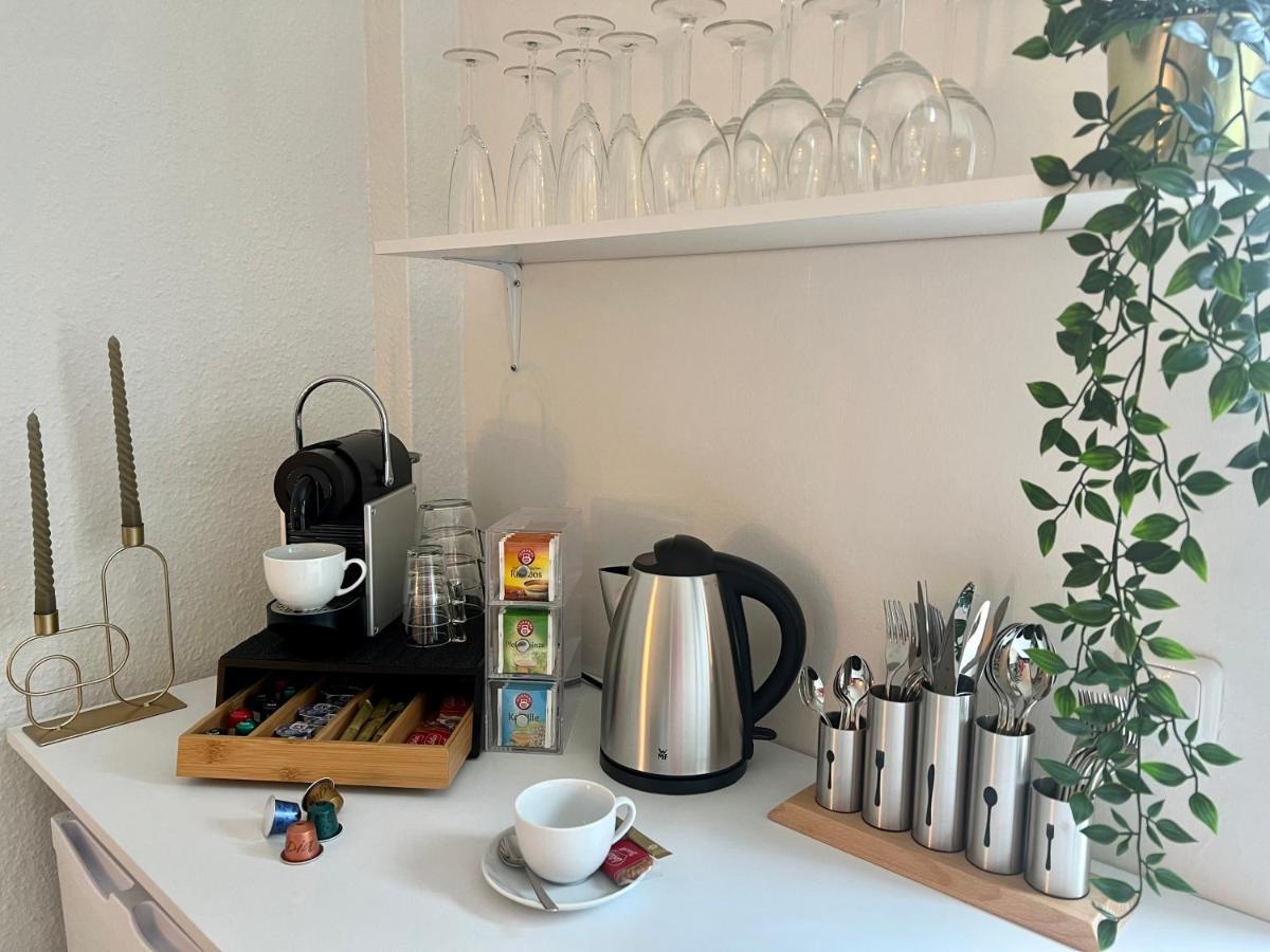 Design Apartment Mit Balkon - Kueche - Netflix Essen Exterior foto