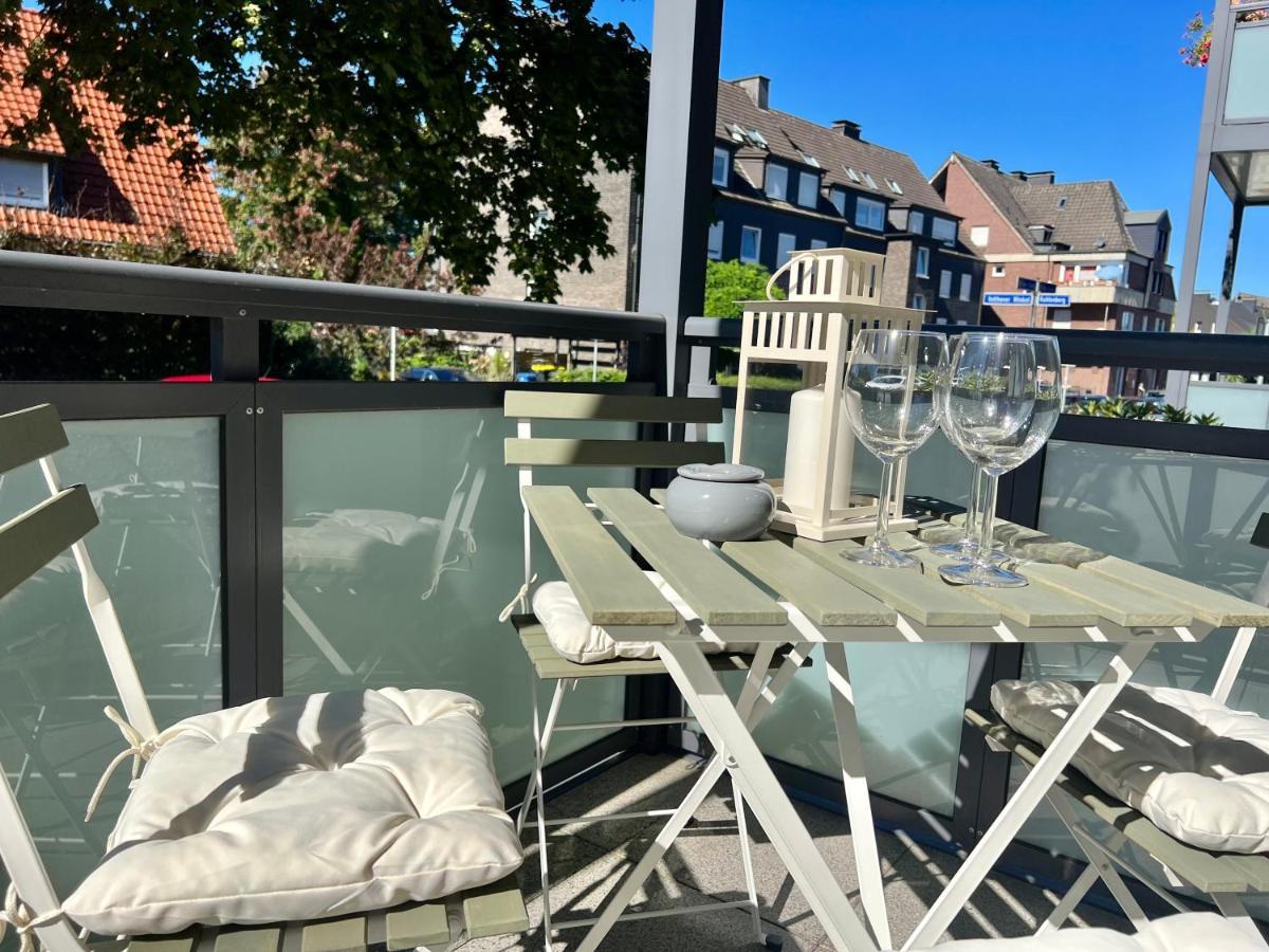 Design Apartment Mit Balkon - Kueche - Netflix Essen Exterior foto